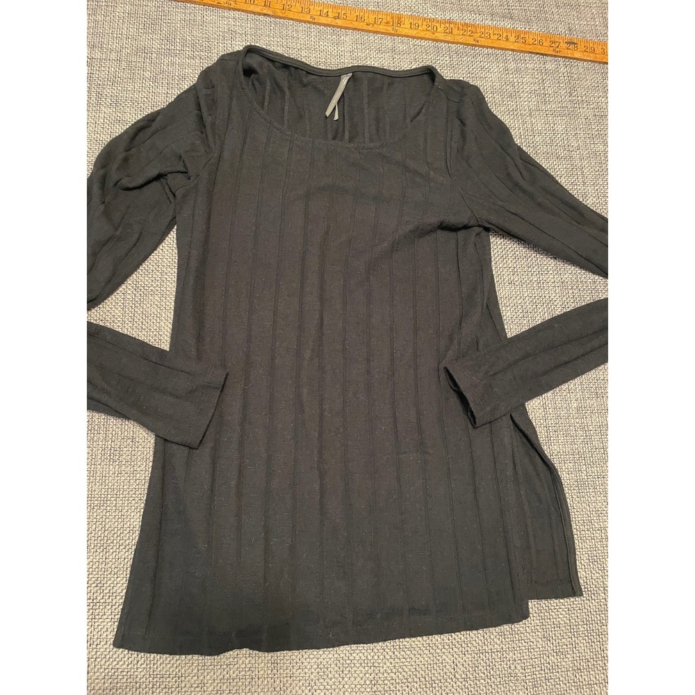 Anthropologie Black Ribbed Knit Long Sleeve Scoop Neck Side Slit Tunic Top M